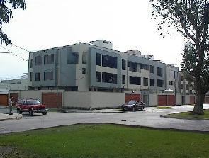 ペルー共和国 リマ市チャカリージャ・コンドミニアム