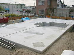 ��ՃR���N���[�g�Ő�